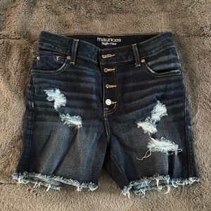 Maurices high rise denim shorts size 8 EUC